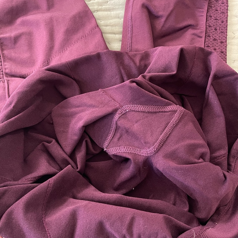 Fabletics Sync High Waisted Perforated Leggings L… - image 5